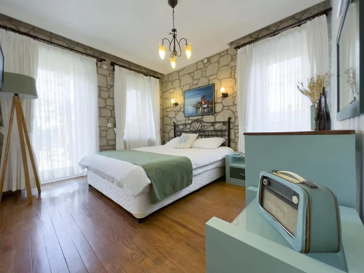 Alacati Kayezta Hotel 2*,